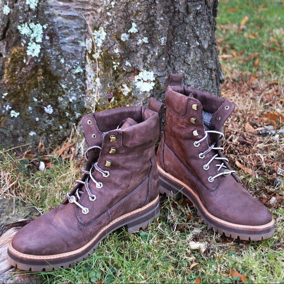 Women’s Size 11 Timberland Boots - Picture 4 of 4